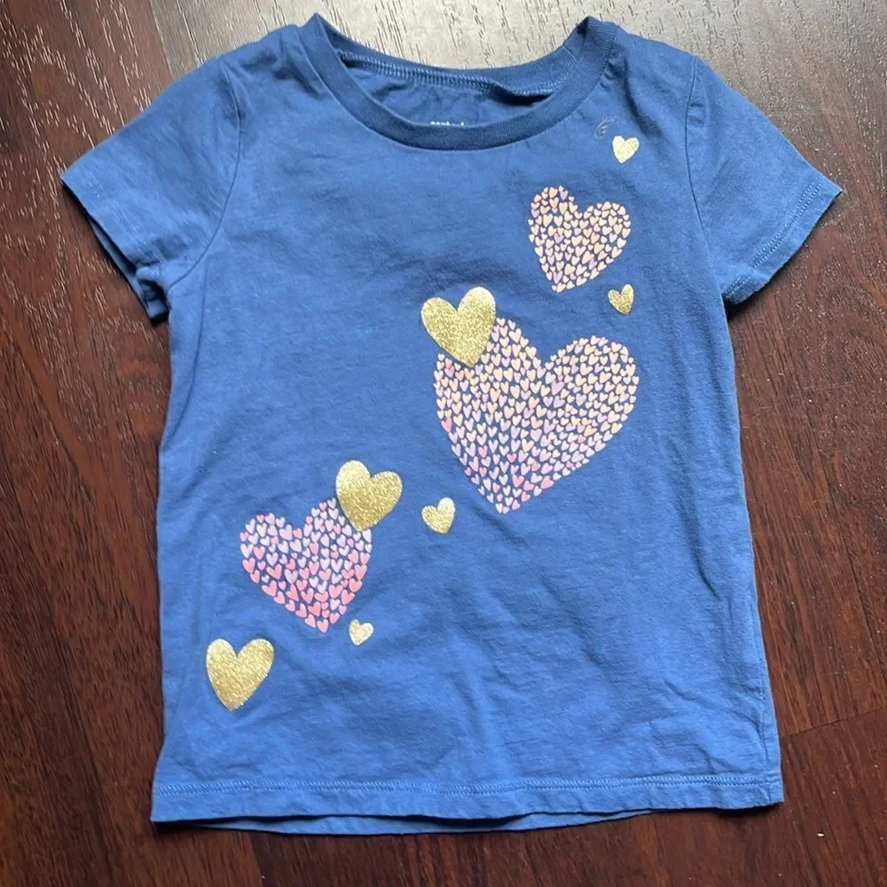 Cute heart tee